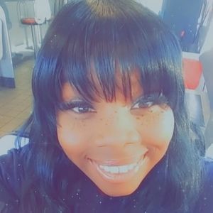 Meet your Posher, Latiesha